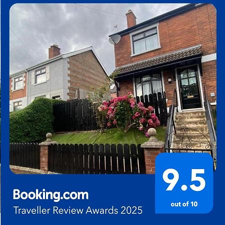 Mairead - Cosy Property In Gaeltacht Quarter Belfast Esterno foto