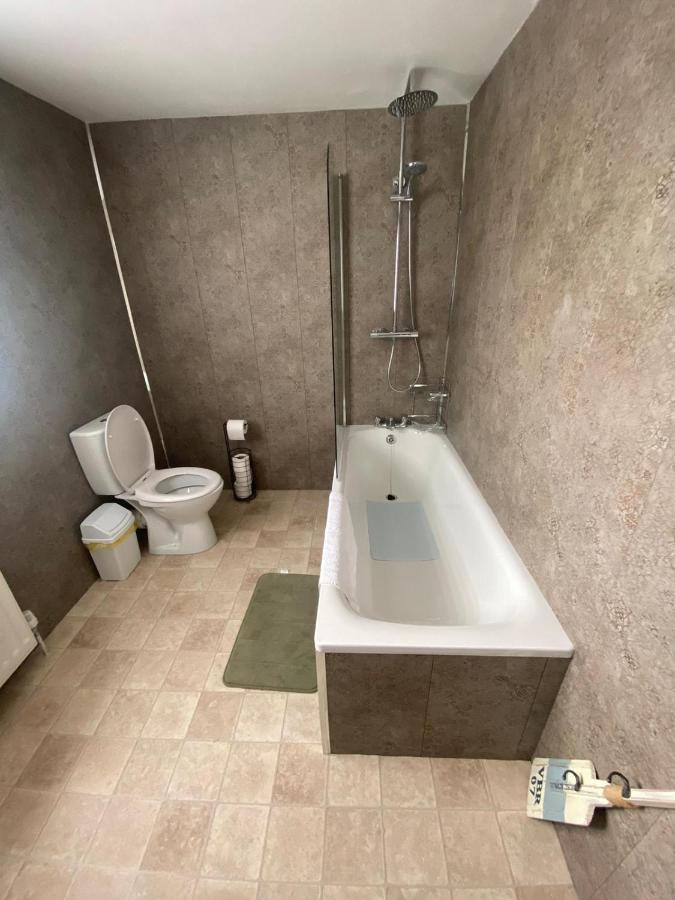 Mairead - Cosy Property In Gaeltacht Quarter Belfast Esterno foto