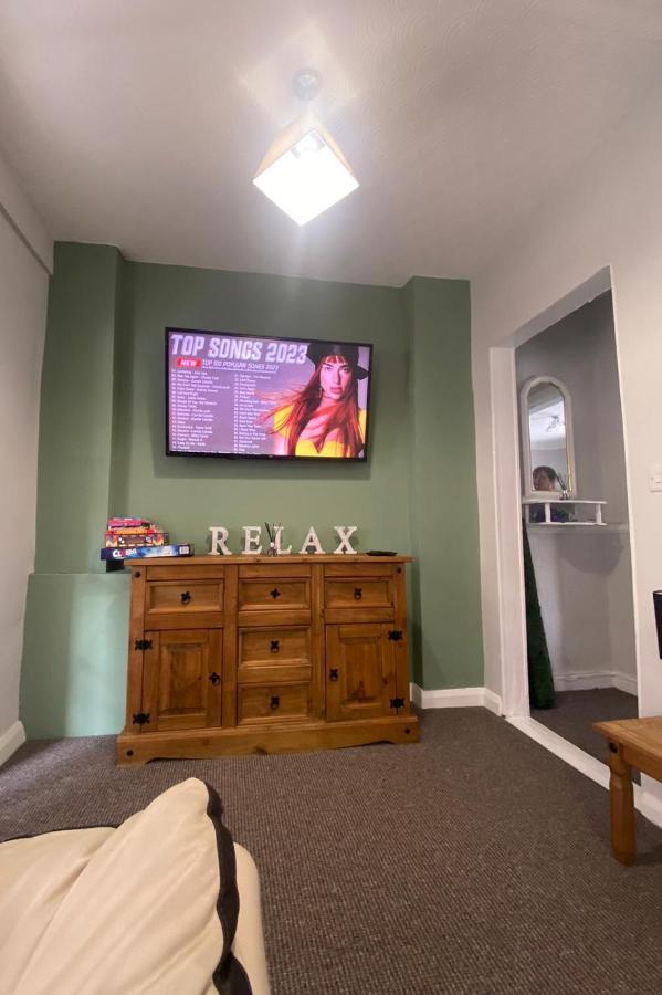 Mairead - Cosy Property In Gaeltacht Quarter Belfast Esterno foto